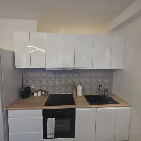Appartement Anny 1 *